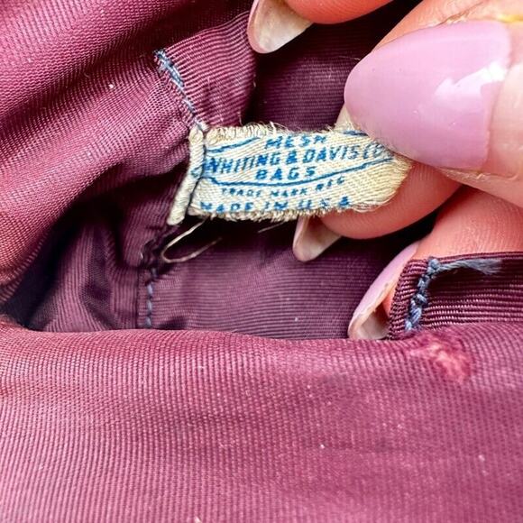 Vintage Whiting and Davis Alumesh Purse w Cream Bakelite Closure Mesh Handle - Picture 7 of 13